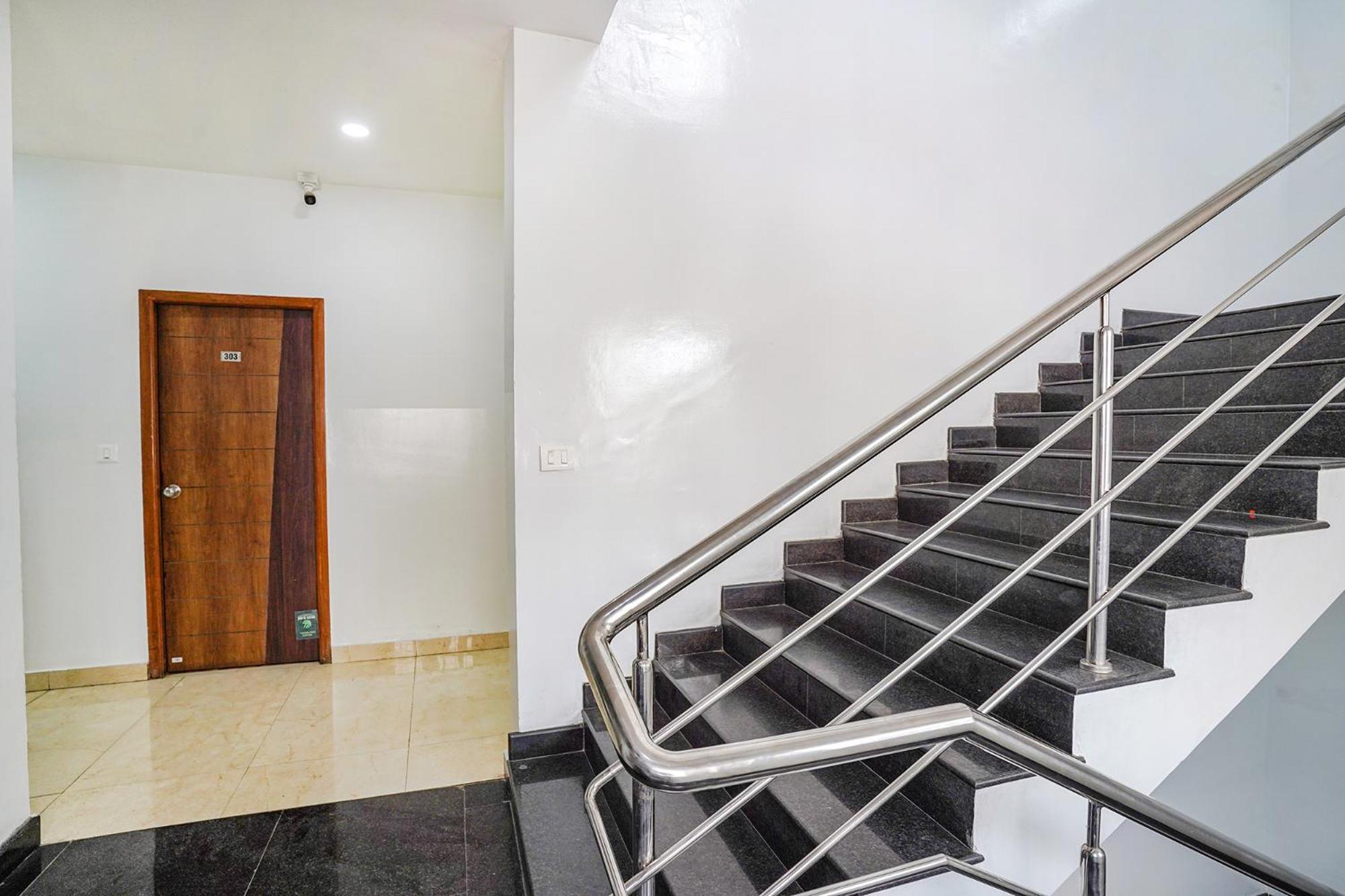 Fabhotel Rlv Green Palace - Nr Kengeri Satellite Town Bangalore Dış mekan fotoğraf