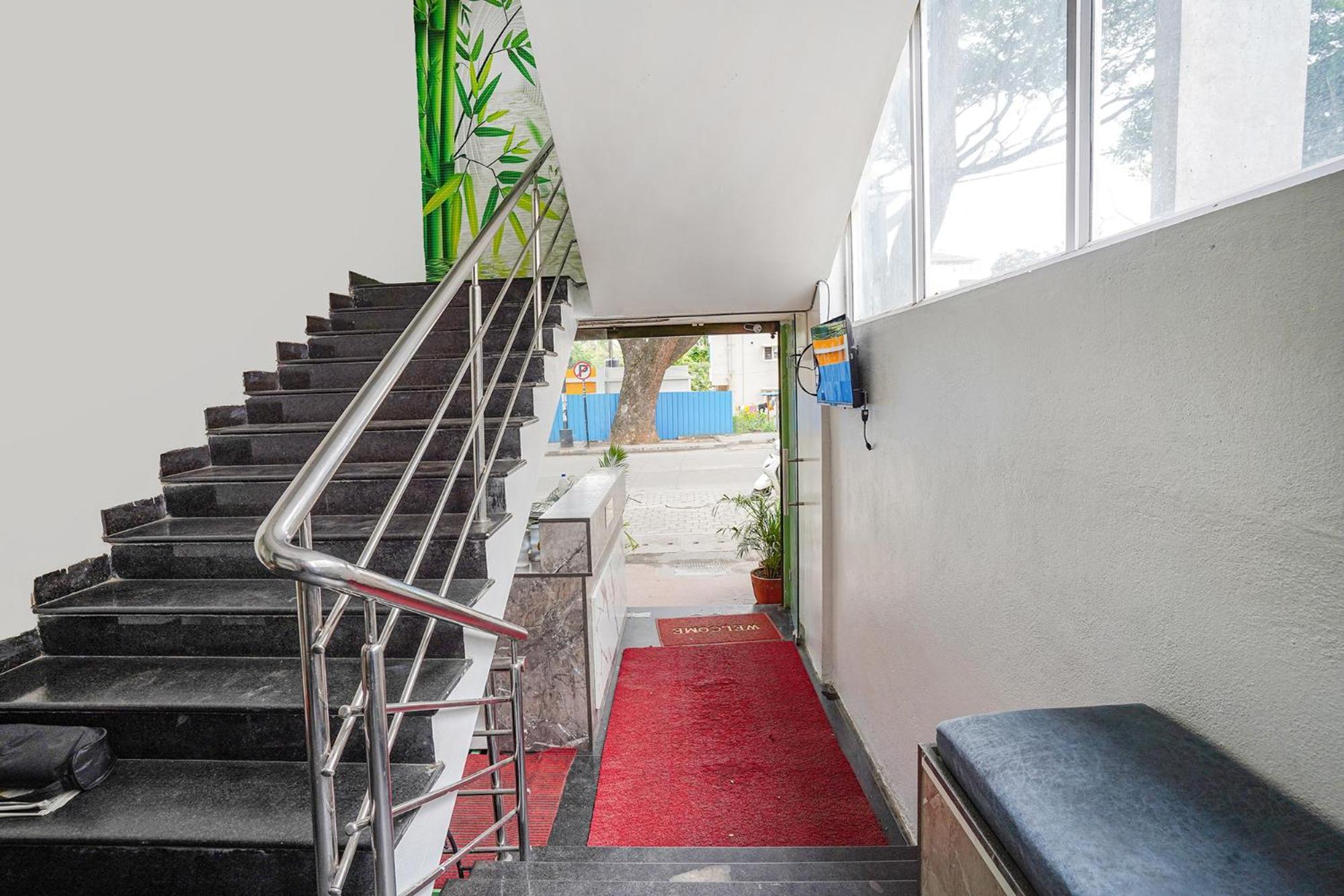 Fabhotel Rlv Green Palace - Nr Kengeri Satellite Town Bangalore Dış mekan fotoğraf
