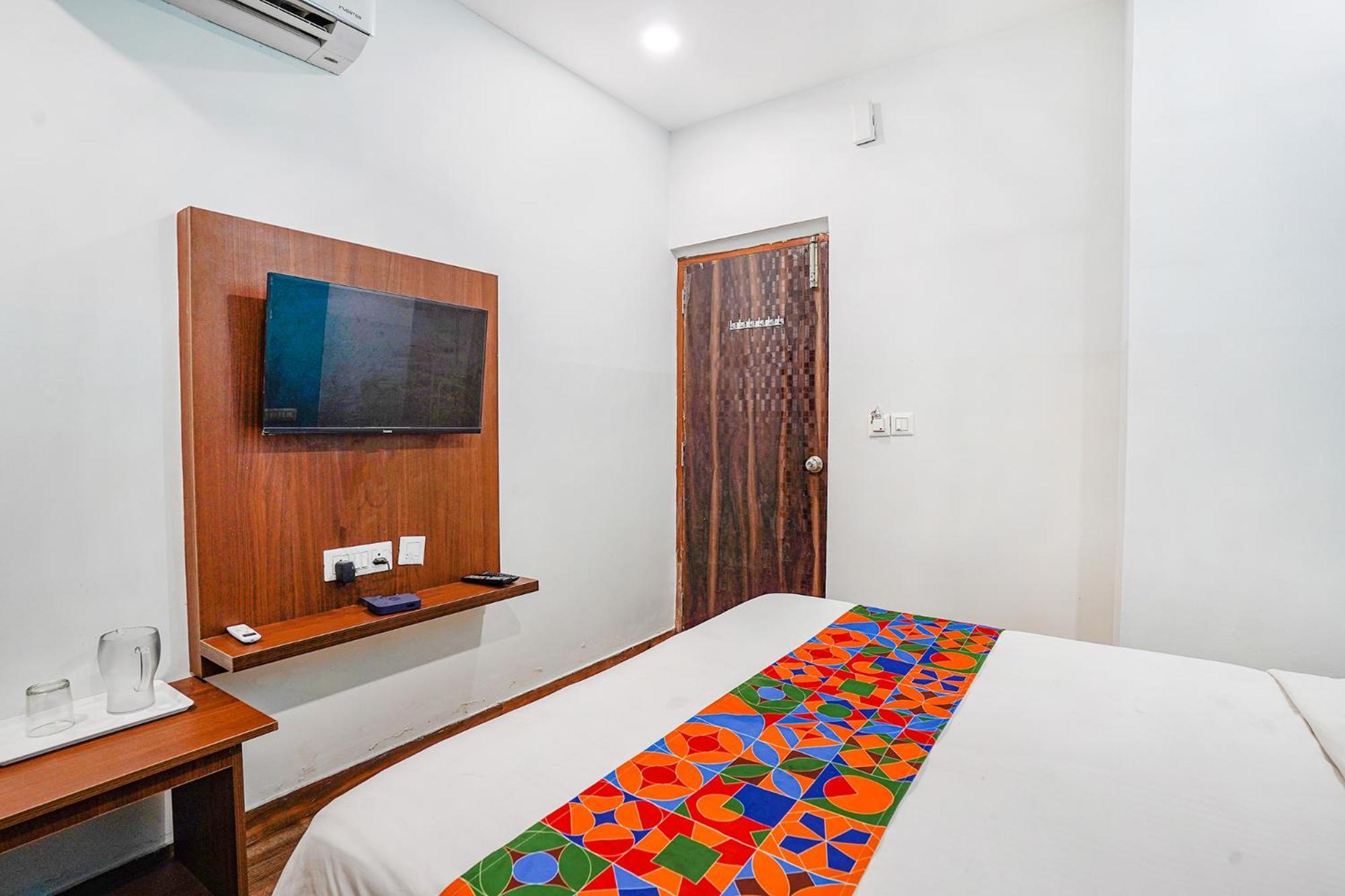 Fabhotel Rlv Green Palace - Nr Kengeri Satellite Town Bangalore Dış mekan fotoğraf