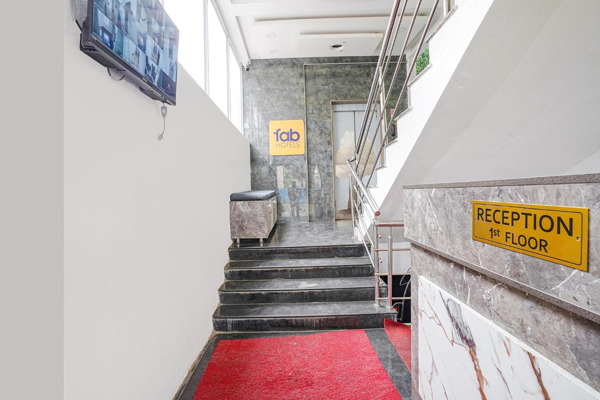 Fabhotel Rlv Green Palace - Nr Kengeri Satellite Town Bangalore Dış mekan fotoğraf